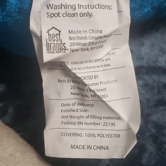 BNIB i-pod musical pillow with built-in speaker and auxiliary cord. - Picture 5 of 7